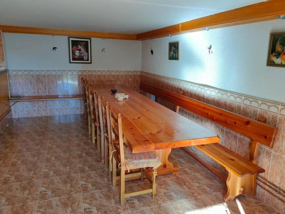 Vivienda De Uso Turistico En Entorno Maravilloso Huerta Del Rey Esterno foto